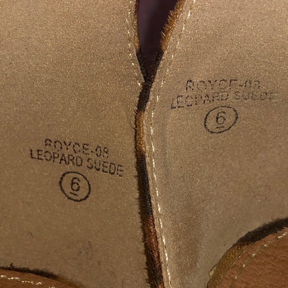 Leopard Heels 🐆 - Picture 10 of 11